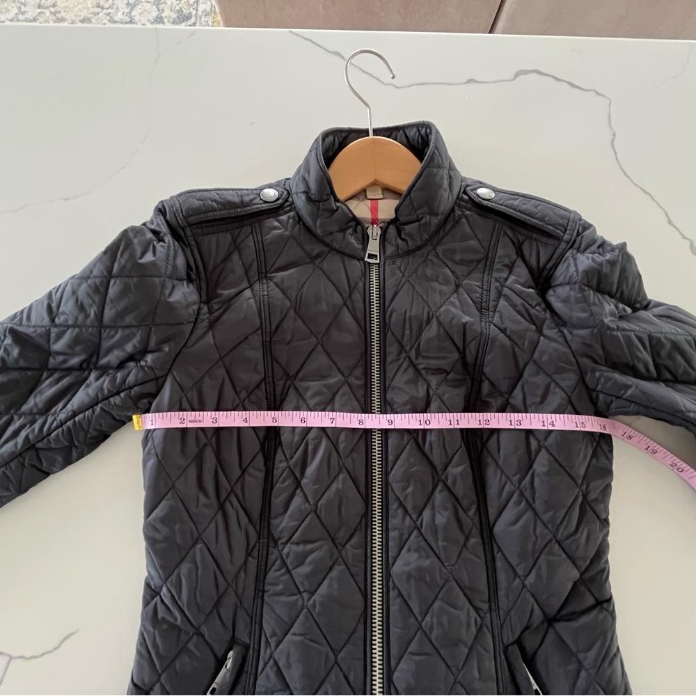Burberry - Jacket / Puffer Coat - Black Quilted w/ Fitted Silhouette - Zip Front - Picture 12 of 16